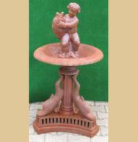 Produktfoto Standbrunnen mit Putto und Delphin 